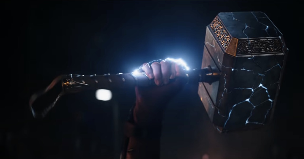 Mjölnir: os personagens que já foram dignos de erguer o martelo do Thor
