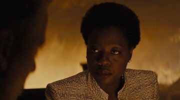 Qual é a importância de Amanda Waller para o Esquadrão Suicida?