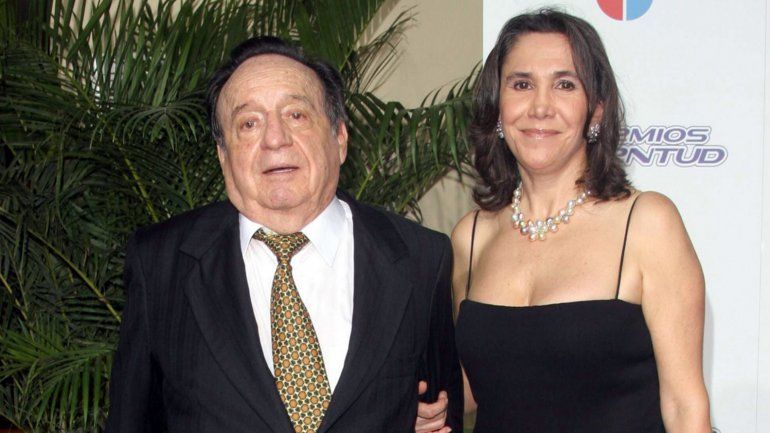 Florinda Meza diz que tenta se comunicar com Roberto Bolaños