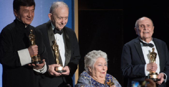 Jackie Chan ganha um Oscar após cinco décadas de carreira e 200 filmes