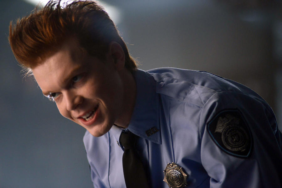 Gotham trará dos mortos importante e misterioso personagem