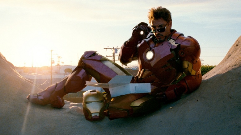 Robert Downey Jr. presenteia toda a equipe de Vingadores: Guerra Infinita