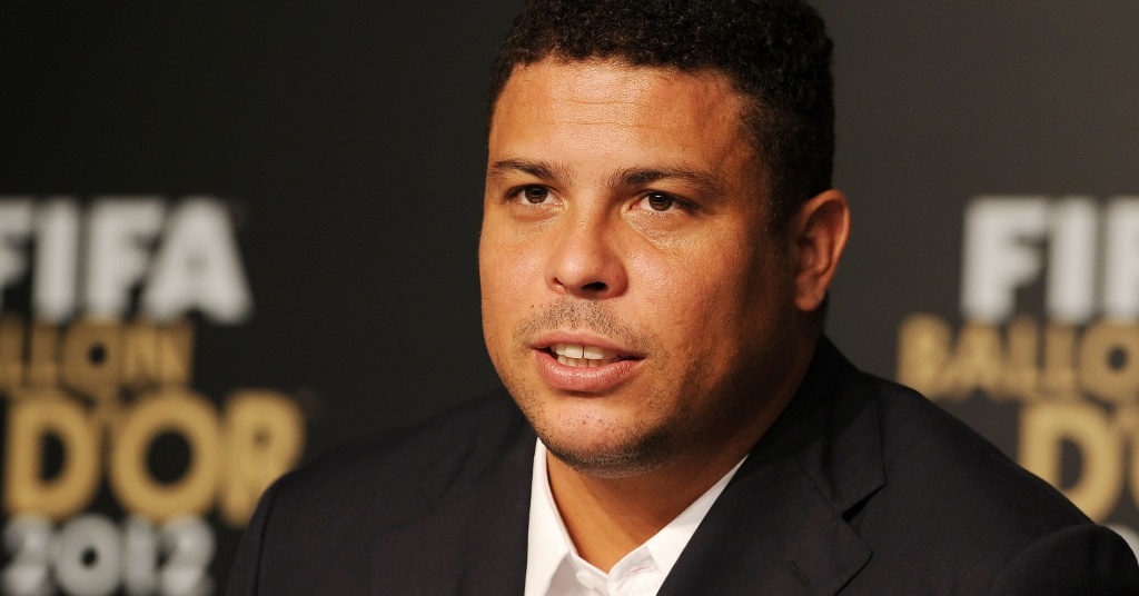 Ronaldo Fenômeno quer aprender a jogar League of Legends