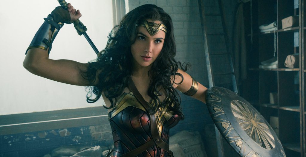 Gal Gadot relembra ameaças de Joss Whedon nos bastidores de Liga da Justiça