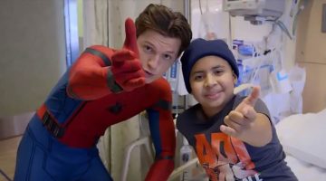 Tom Holland visita hospital infantil vestido de Homem-Aranha