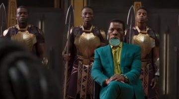 Quem é o cara de terno verde no trailer do Pantera Negra?