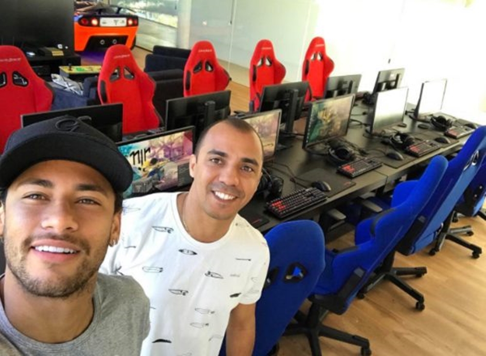 Quanto custaria para montar uma arena de vídeo games como a do Neymar?