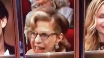 Atriz é filmada gritando insultos após derrota no Emmy 2017; veja vídeo