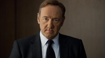 Promotoria analisa denúncia de assédio sexual contra Kevin Spacey