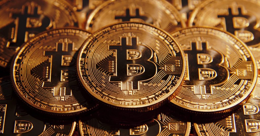 Bitcoin cai abaixo de US$ 10 mil e assusta investidores