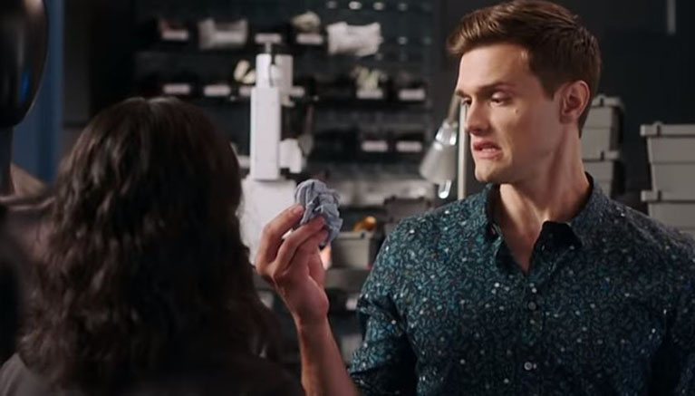 Prévia do novo episódio de The Flash mostra traje do Homem Elástico
