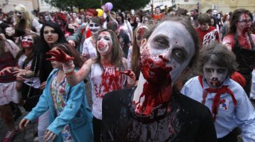 Zombie Walk: invasão zumbi toma Centro de São Paulo no Dia de Finados