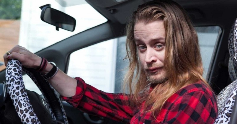 Macaulay Culkin diz que seu pai era abusivo: ‘homem mau’