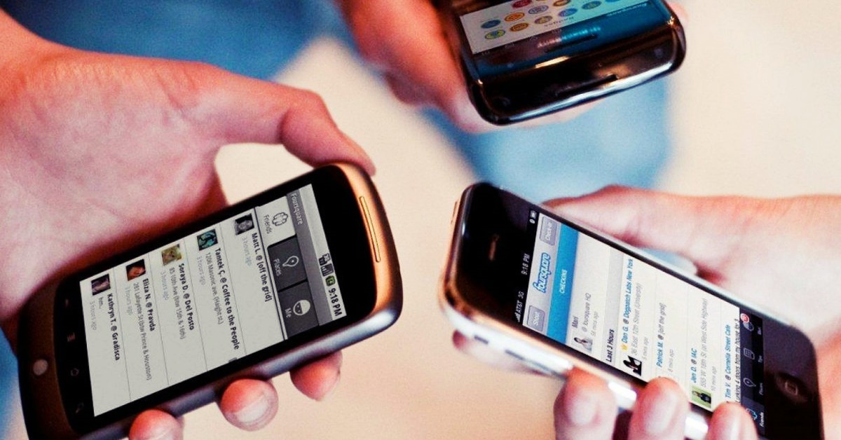 Usuários relatam que celulares foram adiantados para horário de verão