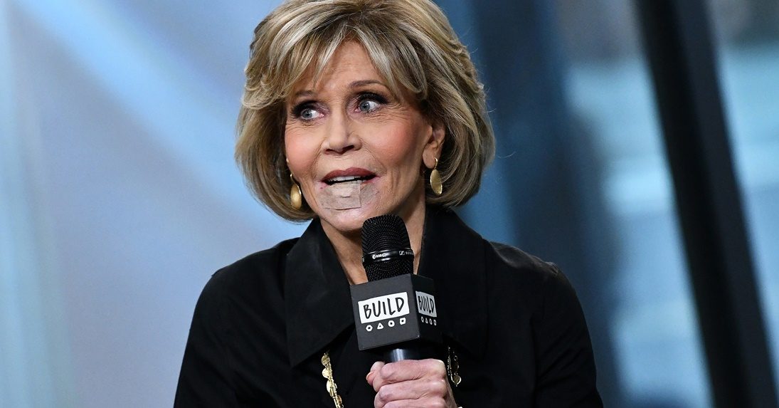 Jane Fonda revela que tirou tumor cancerígeno dos lábios