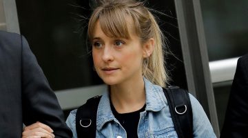 Allison Mack, atriz de Smallville envolvida em seita sexual, sai da cadeia
