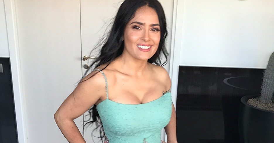 Salma Hayek pede que atores diminuam salários em prol das atrizes