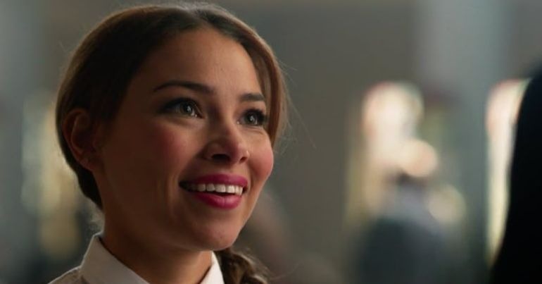 Final da 4ª temporada de Flash revela identidade de garota misteriosa