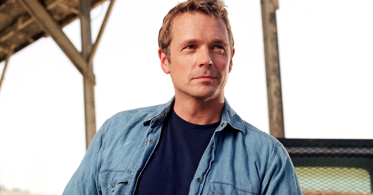 Ator de Smallville é preso, mas solto em seguida por causa de superlotação