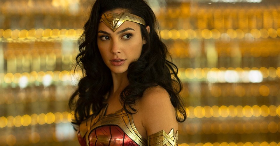 Mulher-Maravilha 1984: veja 1ª foto de Gal Gadot com traje e vídeo de ‘tumulto’