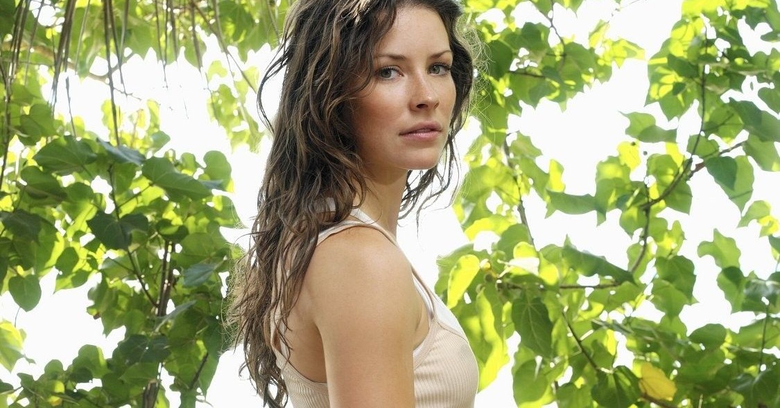 Criadores de Lost pedem desculpas a Evangeline Lilly por cenas de nudez