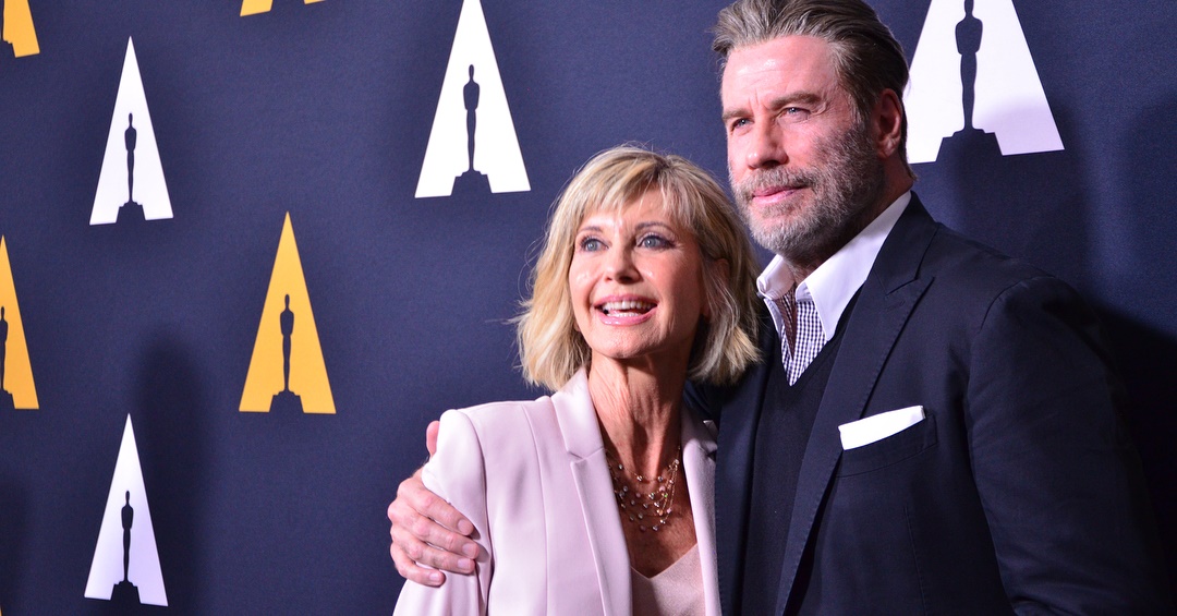 John Travolta e Olivia Newton-John comemoram 40 anos de Grease
