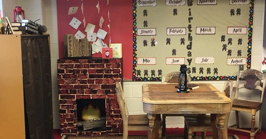 Professora se inspira em Harry Potter para decorar sala de aula