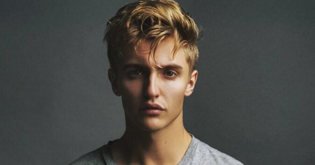 Ator de Riverdale sofre acidente de carro nos Estados Unidos
