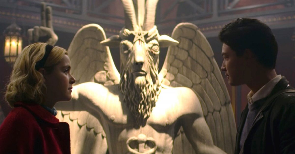 Igreja satanista pode processar Netflix por imagem em Sabrina