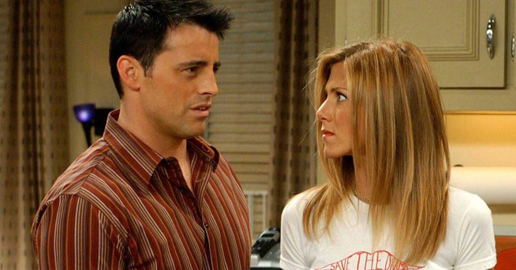 ‘Friends’: Joey quase estuprou Rachel, revela ex-roteirista da série