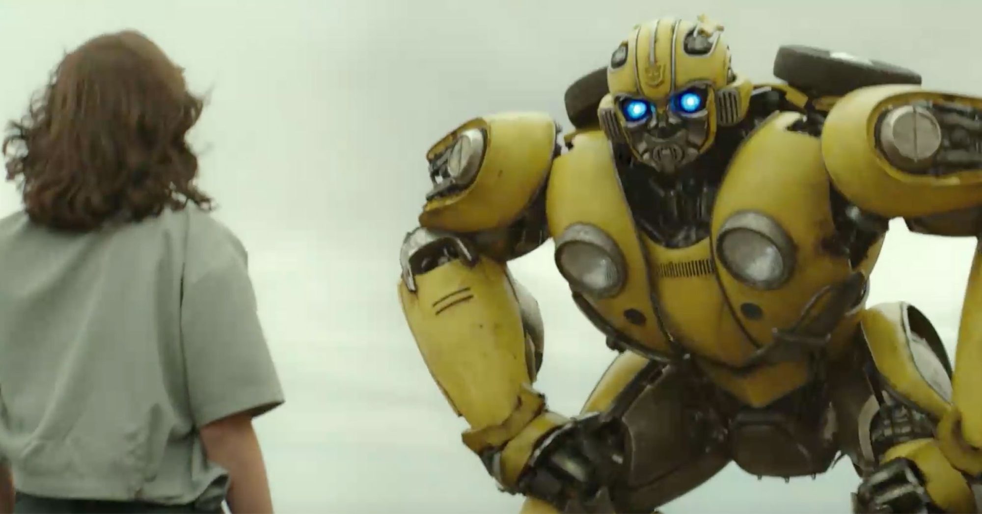 Bumblebee, spin-off de Transformers, chega em tom diferente da franquia