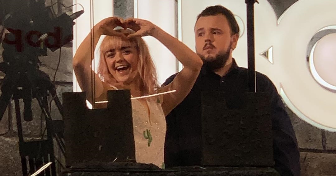 Fãs de Game of Thrones se aglomeram na CCXP para ver atores