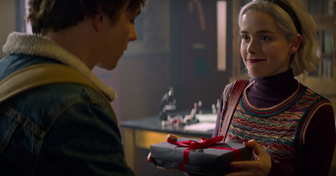Episódio natalino de O Mundo Sombrio de Sabrina ganha trailer; assista
