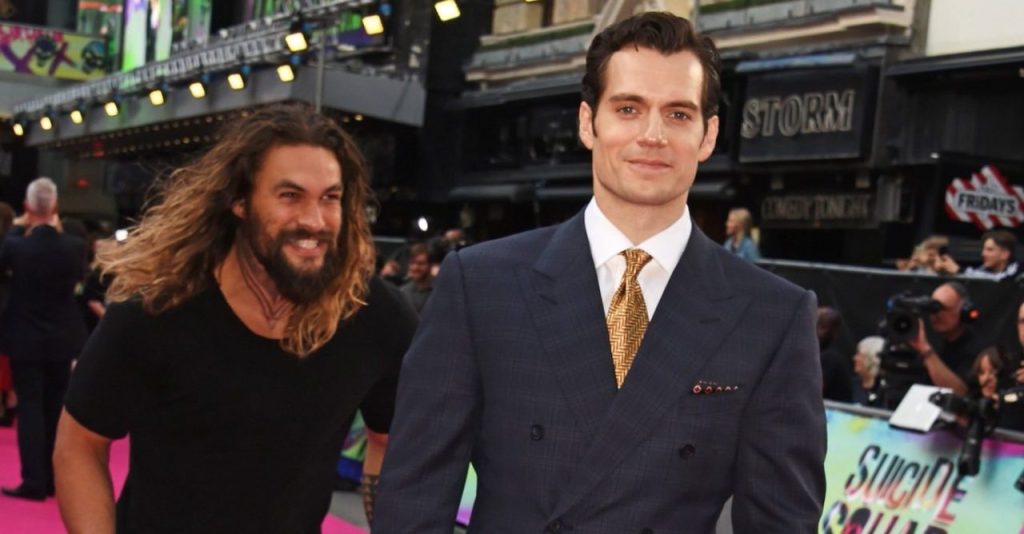 Henry Cavill não deixará de interpretar o Superman, diz Jason Momoa