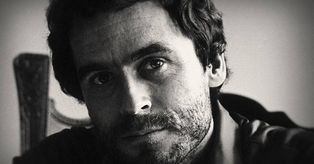 Fãs elogiam beleza de Ted Bundy, assassino de seriado da Netflix