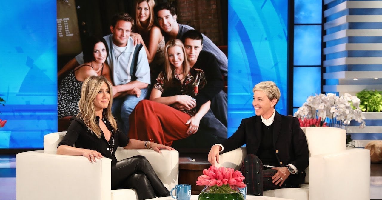 Jennifer Aniston toparia reunião de Friends e revela a opinião dos colegas de elenco