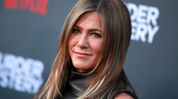 Jennifer Aniston chega ao Instagram com foto que reúne elenco de Friends