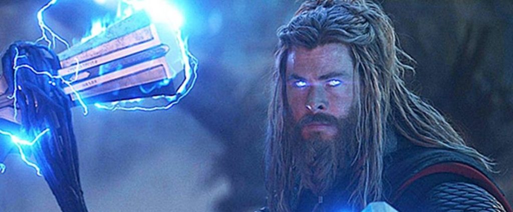 Pôster de Vingadores: Ultimato Encore traz erro estranho em Thor