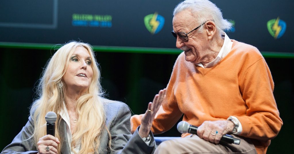 Filha de Stan Lee apoia Sony e diz que Disney/Marvel nunca respeitou legado