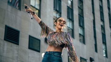 Jennifer Lopez afirma que é difícil produzir filmes que não sejam da Marvel