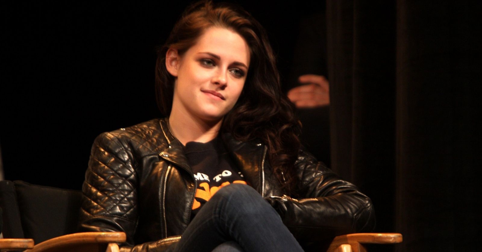 Kristen Stewart já foi orientada a esconder sexualidade por papel na Marvel