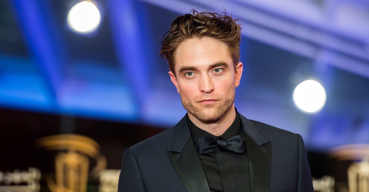 Robert Pattinson comenta sobre críticas antigas à Saga Crepúsculo e celebra sua relevância atual