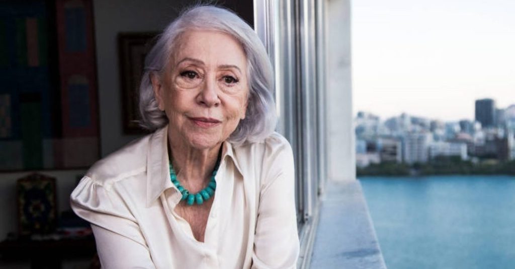 Fernanda Montenegro quebra recorde no Guinness com leitura em São Paulo