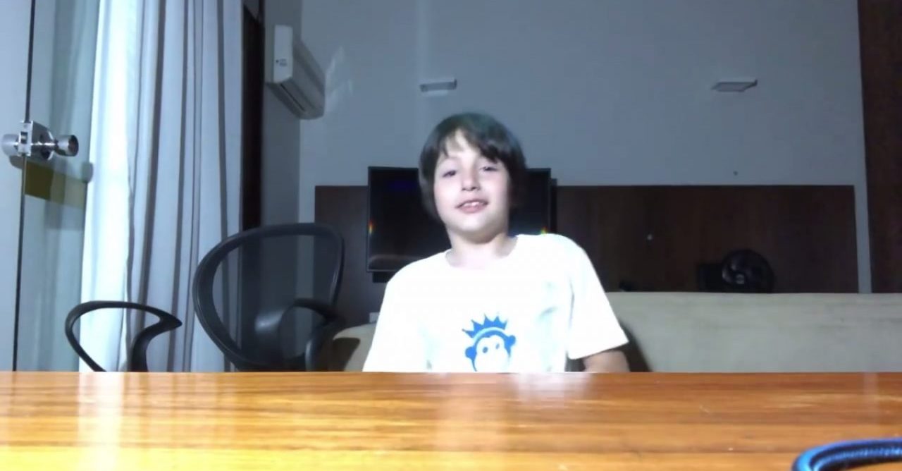 Michelzinho, o filho de Michel Temer, tem canal de games no YouTube