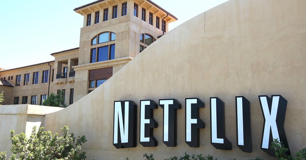 Fox acusa a Netflix de estar ‘roubando’ seus funcionários; entenda