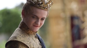 Ator de Game of Thrones reaparece em série após 10 anos sem trabalhar