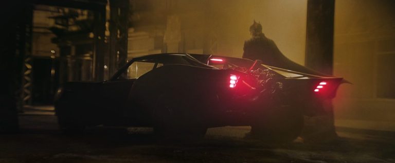 Batman: Parte II: imagens do set mostram Batmóvel fazendo manobras