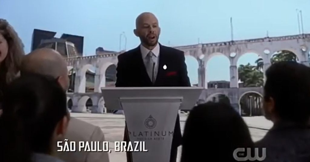 Supergirl: série comete gafe e cita São Paulo com imagem do Rio de Janeiro