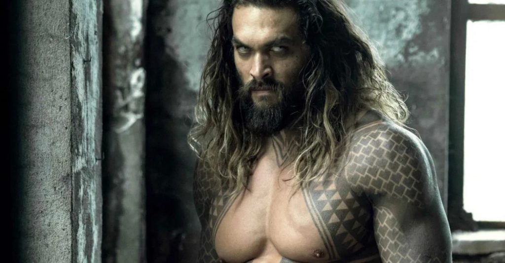 Jason Momoa como Aquaman