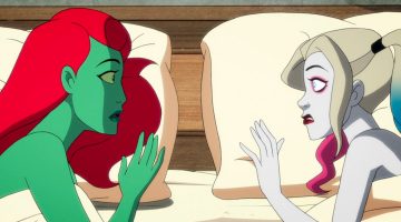 Após beijo em série animada, Arlequina e Hera Venenosa fazem sexo; confira